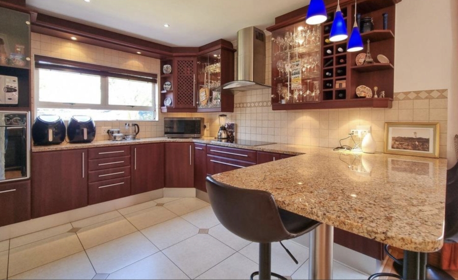 To Let 4 Bedroom Property for Rent in Rosendal Western Cape